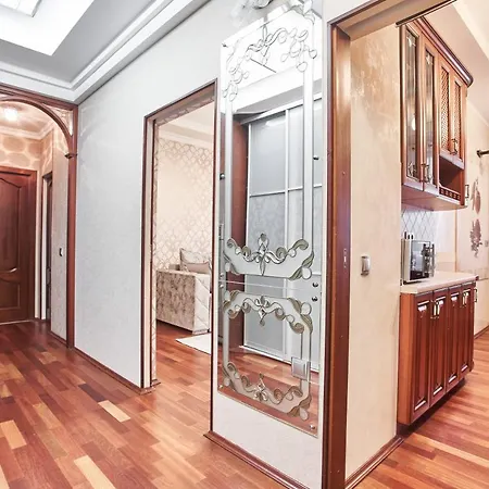 Beautiful Apartments In The Center Daire Minsk
