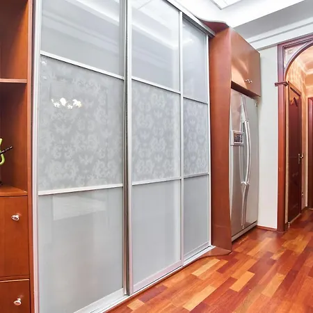 Daire Beautiful Apartments In The Center Minsk